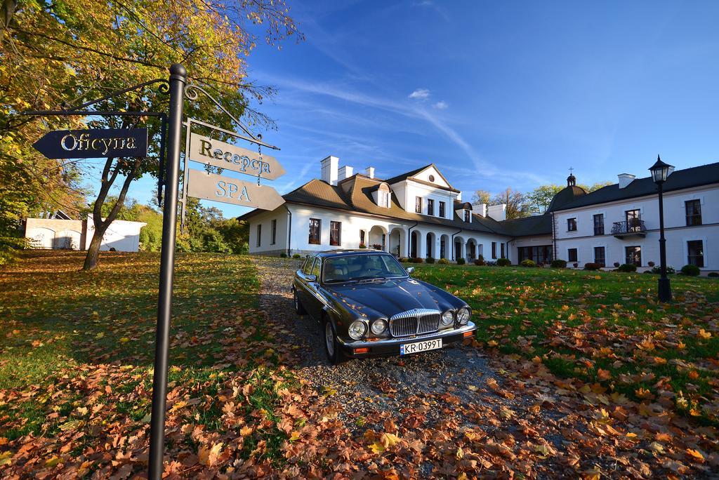 Dwor Kombornia Hotel&Spa Экстерьер фото