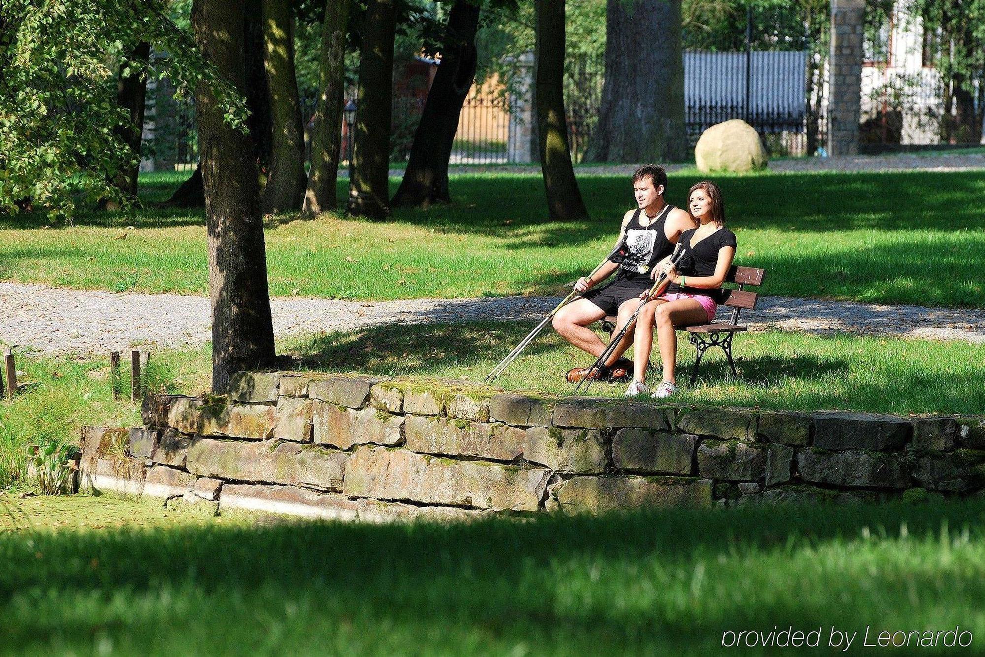 Dwor Kombornia Hotel&Spa Экстерьер фото