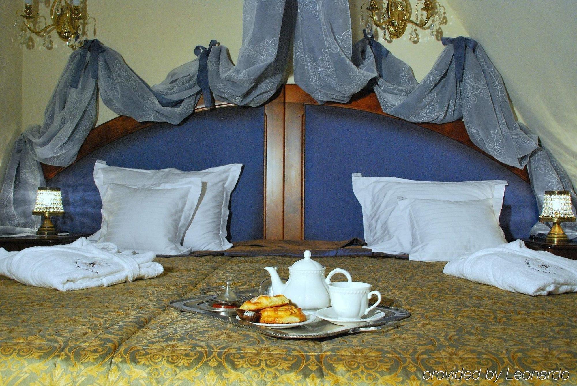Dwor Kombornia Hotel&Spa Экстерьер фото